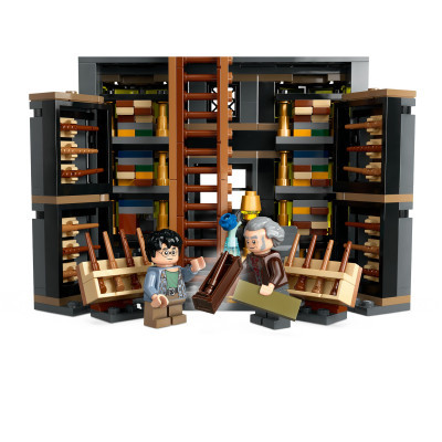 Конструктор Lego Harry Potter Крамниці Олівандера й мантій від Мадам Малкін (76439) фото №4