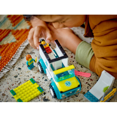 Конструктор Lego City Карета швидкої допомоги й сноубордист 79 деталей (60403) фото №9